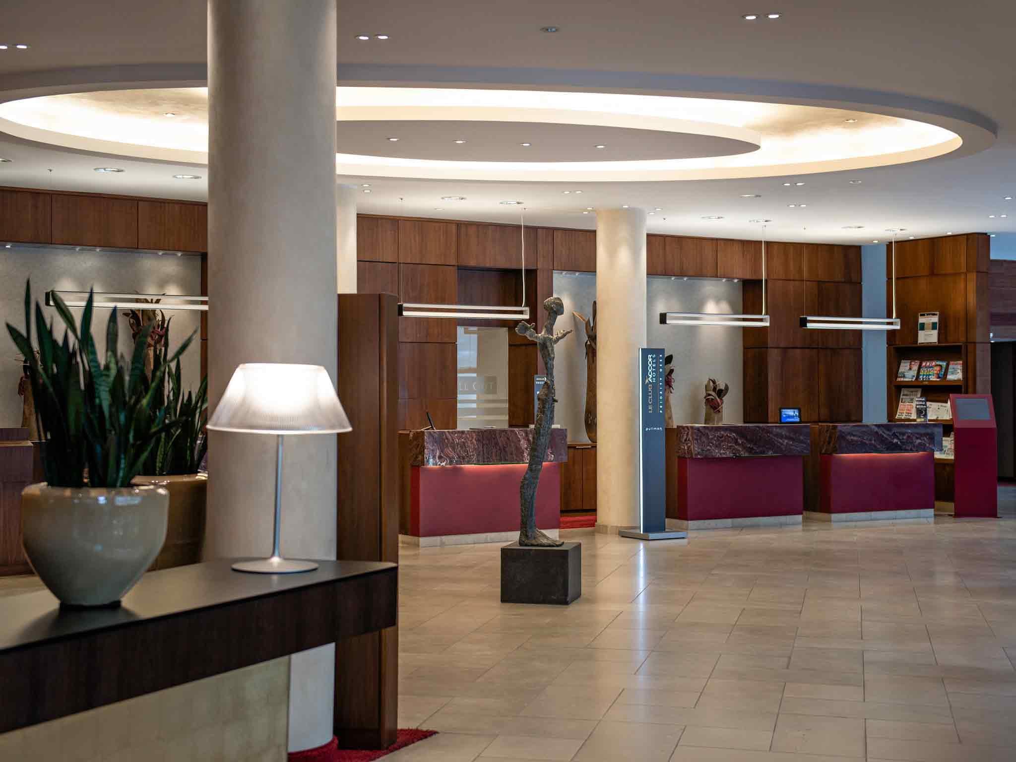 Pullman Hotel